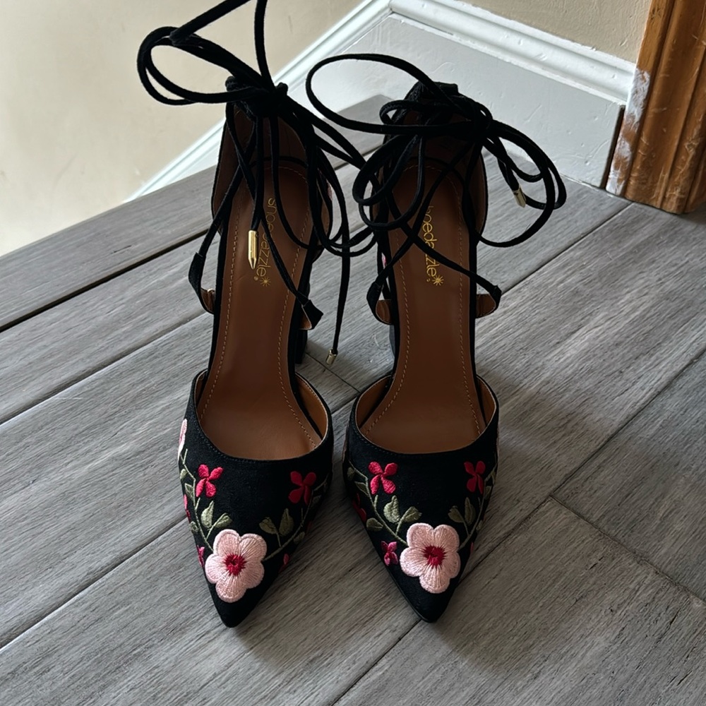 Floral black heels